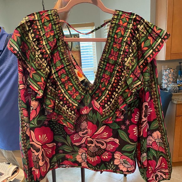 Farm Rio Blouse - Picture 2 of 3